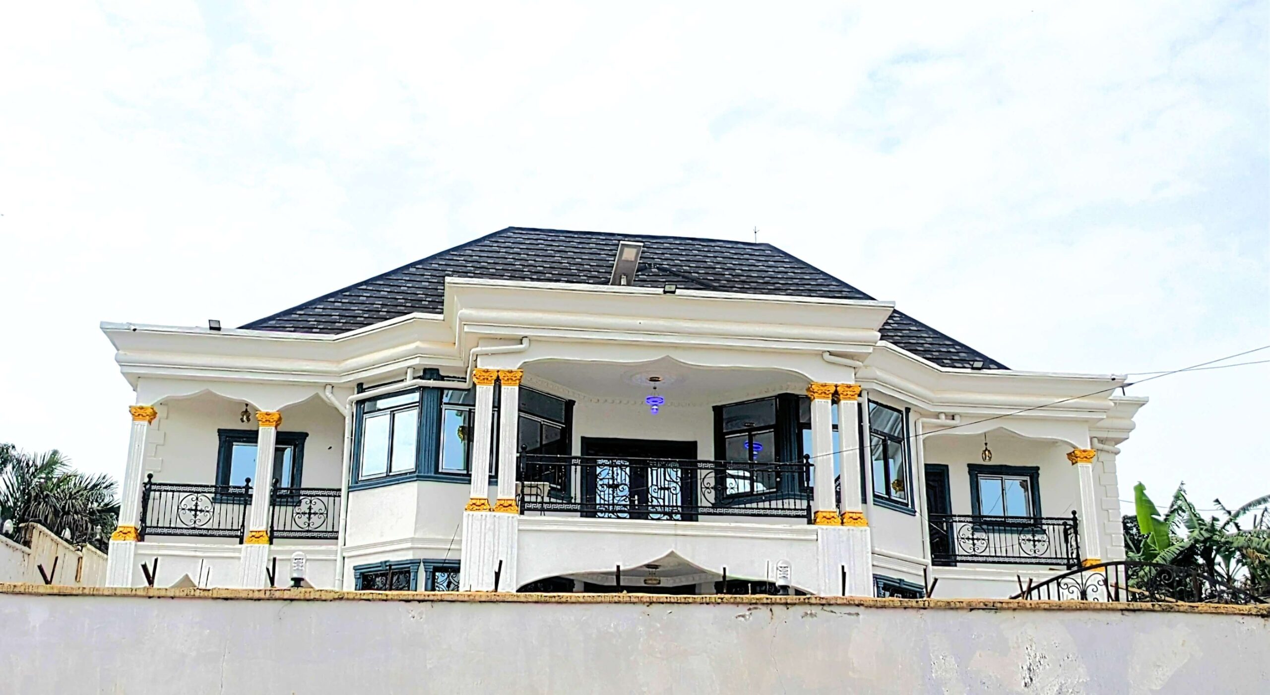 Two-storey House realised by SAMSYTECH